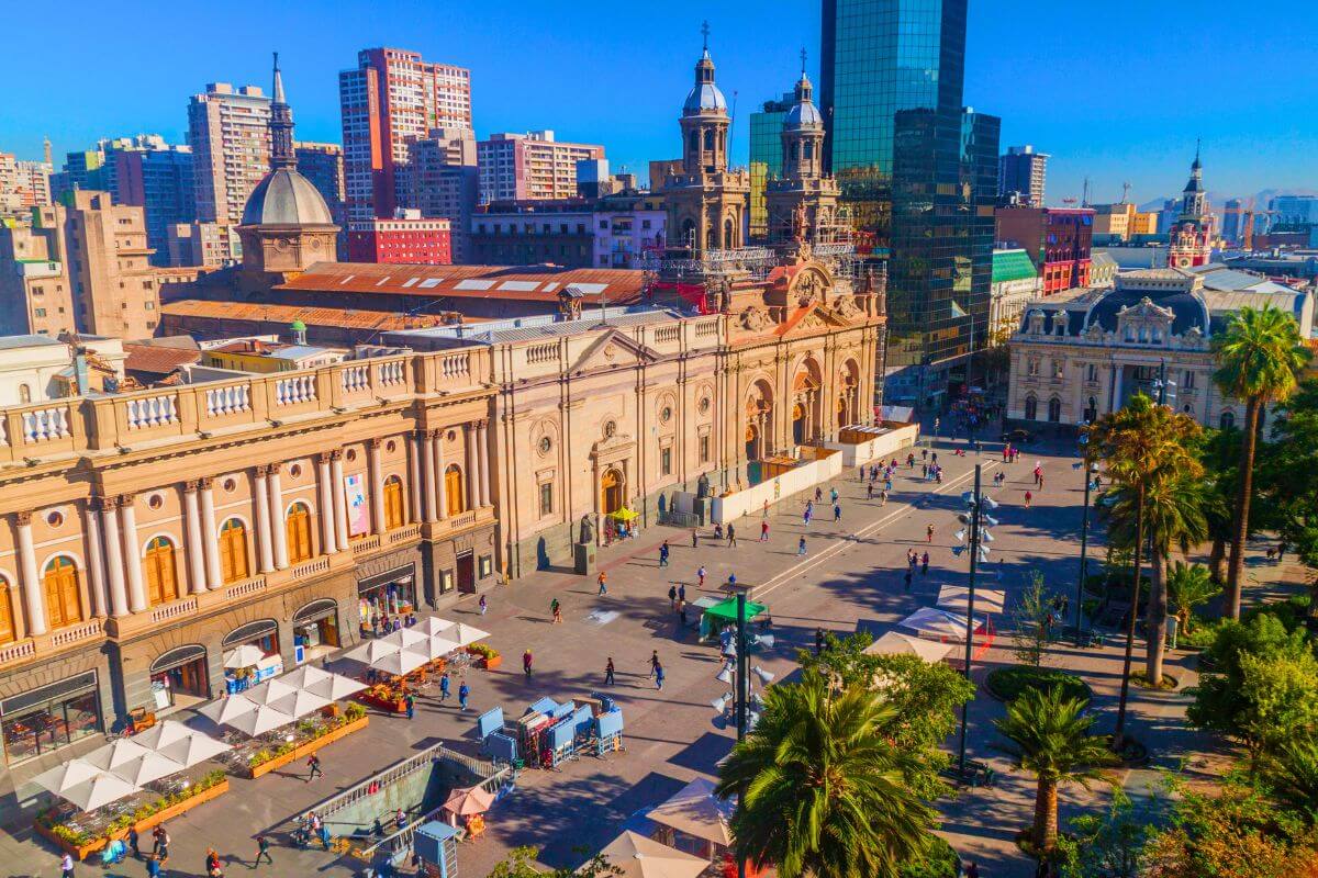 Passeio a Pé Barato em Santiago: Centro Histórico e Principais Atrações